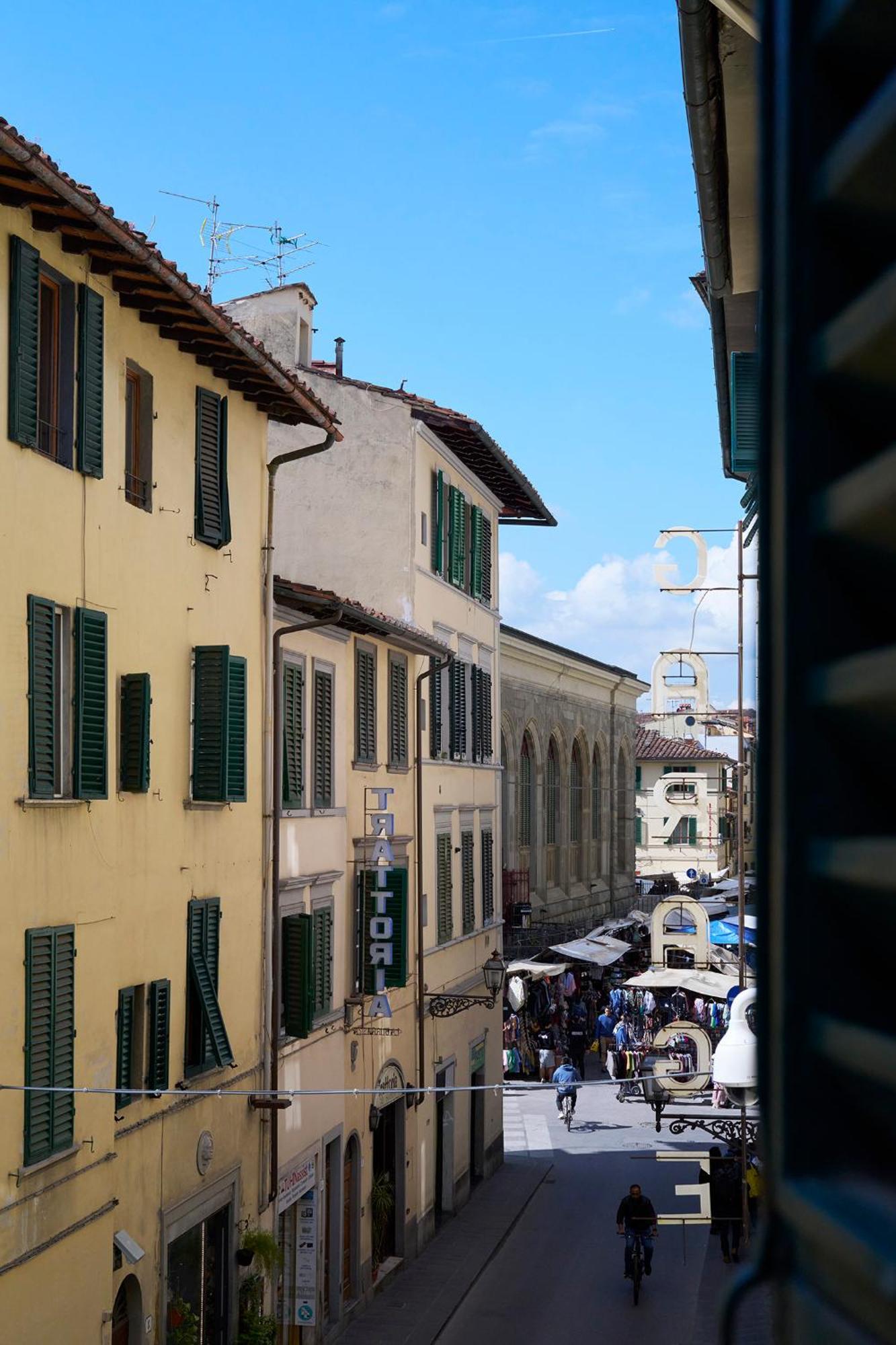 Panicale Blue Historic 1Br Stay Near Medici Chapels & Mercato Centrale Флоренция Экстерьер фото
